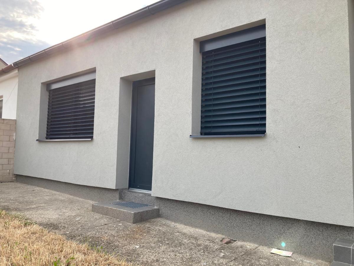 Apartman Maay Hlohovec Exteriör bild